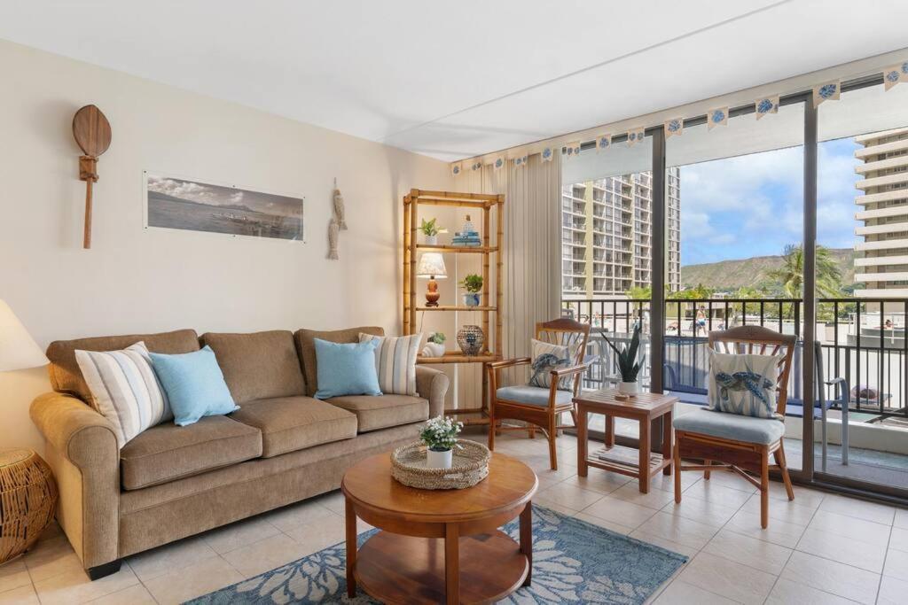 Punawai Suite @Waikiki Banyan Гонолулу Екстер'єр фото